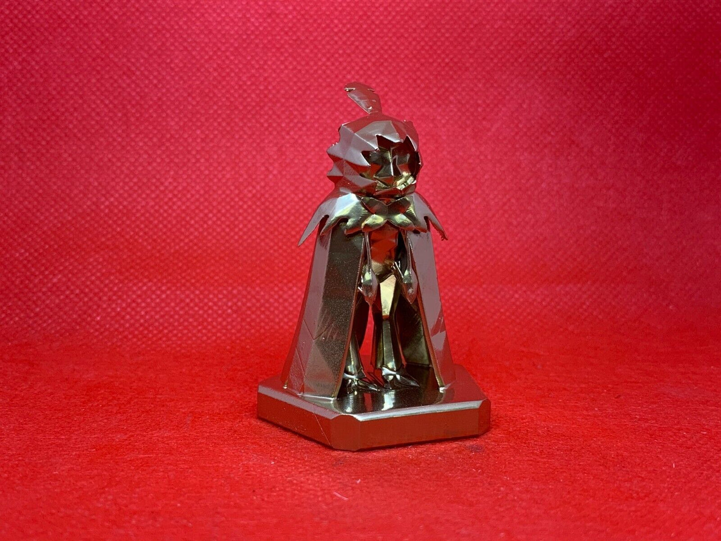 Pokemon #724 Decidueye figure Gold TCG Statue