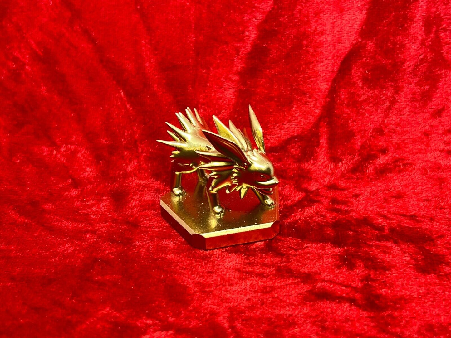 Pokemon #135 Jolteon figure Gold TCG Statue