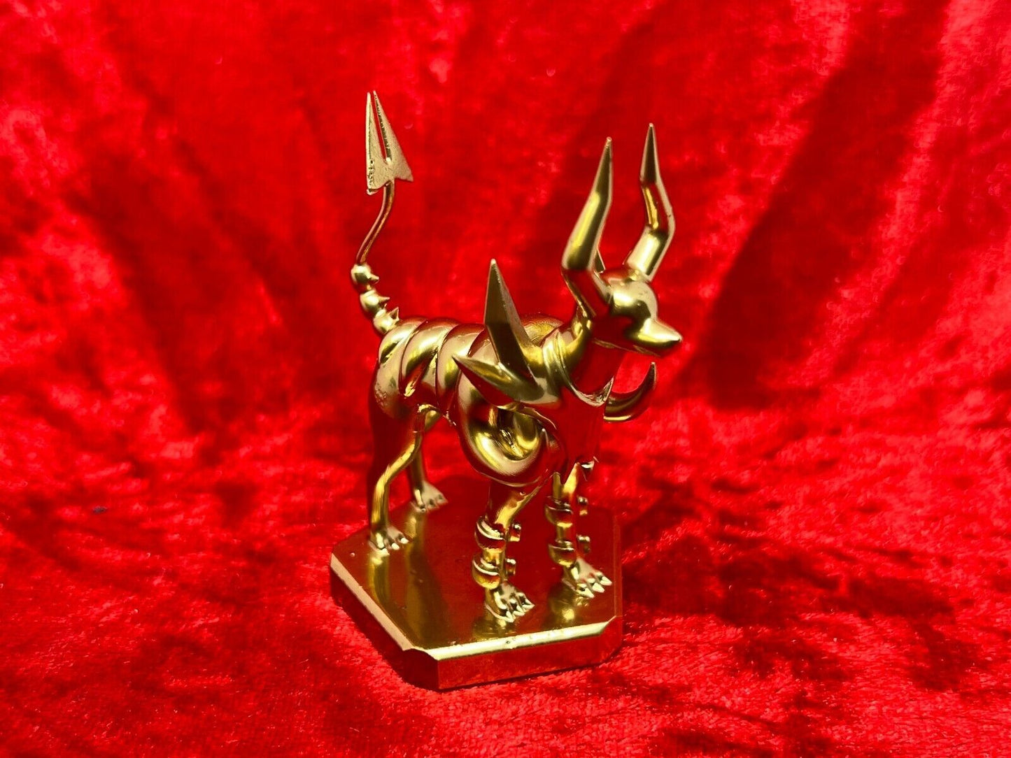 Pokemon #229 Mega Houndoom figure Gold TCG Statue