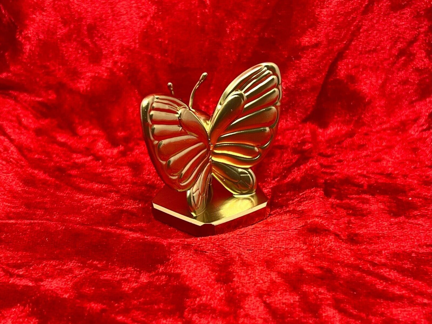 Pokemon #012 Butterfree figure Gold TCG Statue