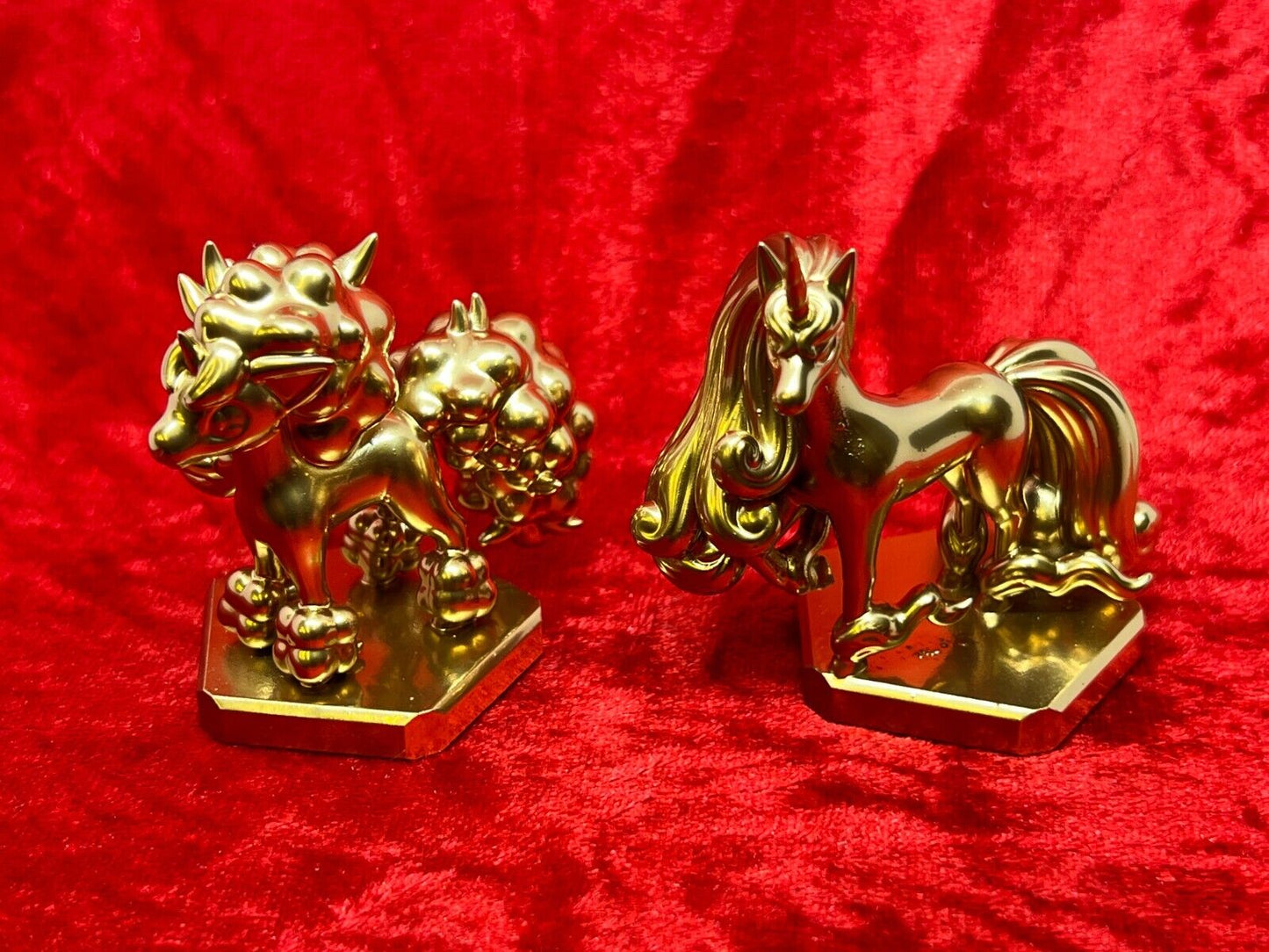 Pokemon #077 Galarian Ponyta, #078 Galarian Rapidash figures Gold TCG Statue Set