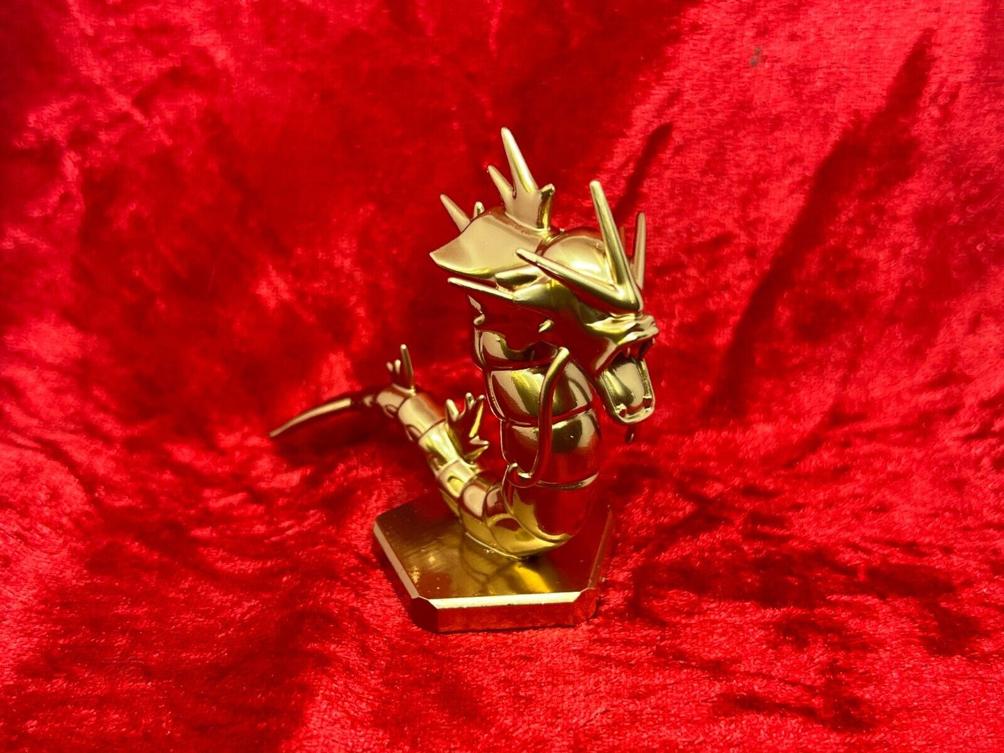 Pokemon #130 Gyarados figure Gold TCG Statue