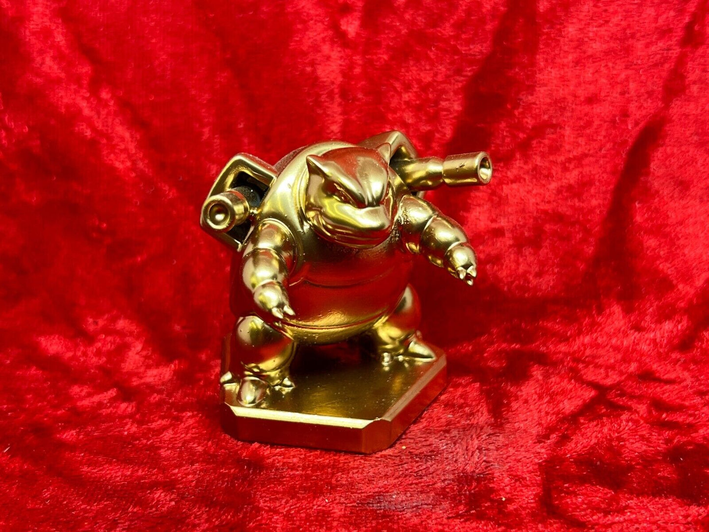 Pokemon #009 Blastoise figure Gold TCG Statue