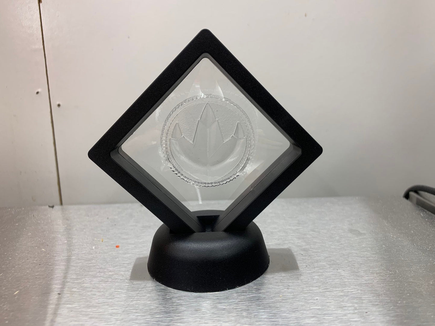 Mighty morphin power rangers Resin cast coin in display case green ranger dragonzord mmpr