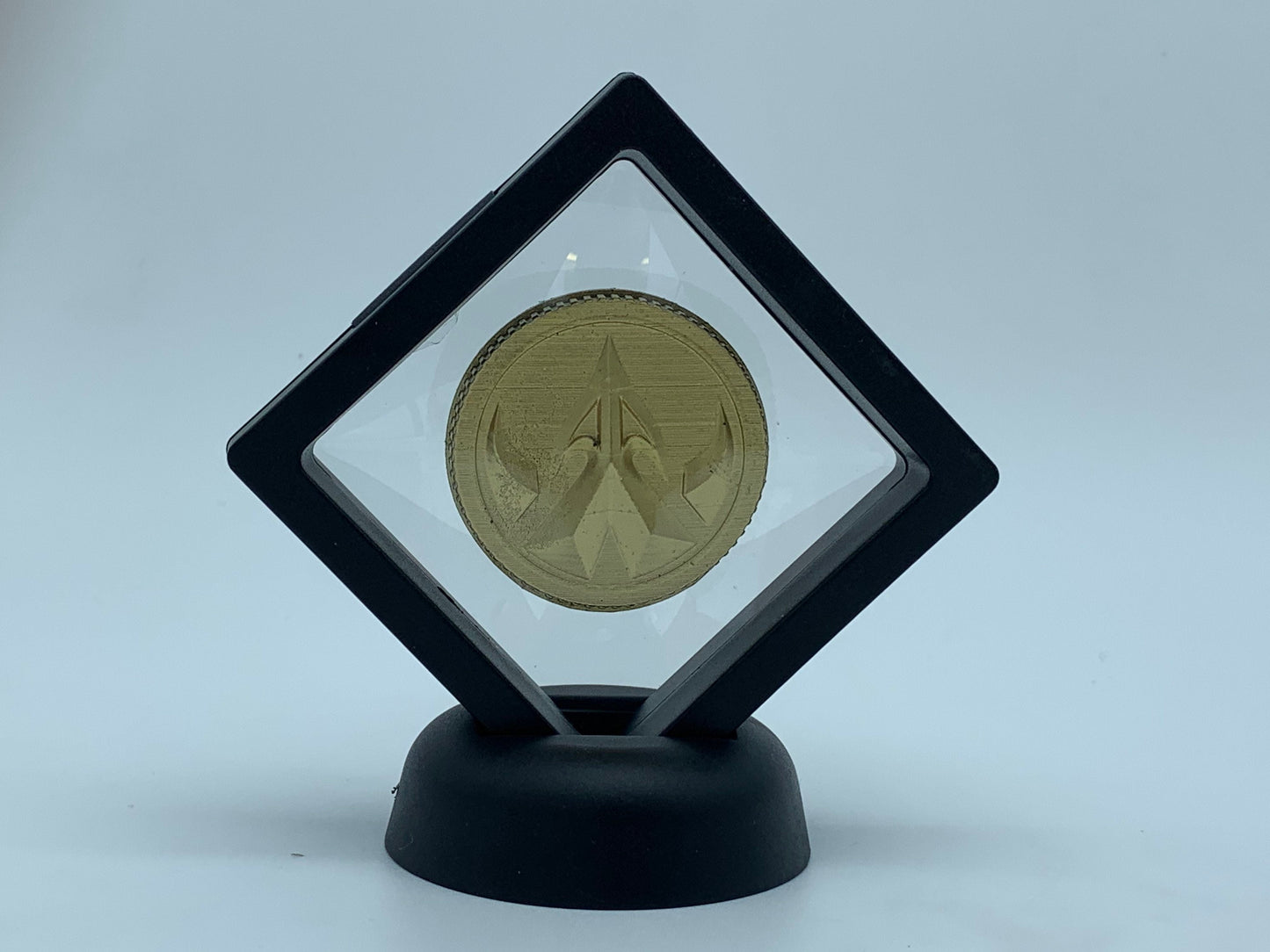 Mighty morphin power rangers Resin cast coin in display case Lord Drakkon mmpr gold