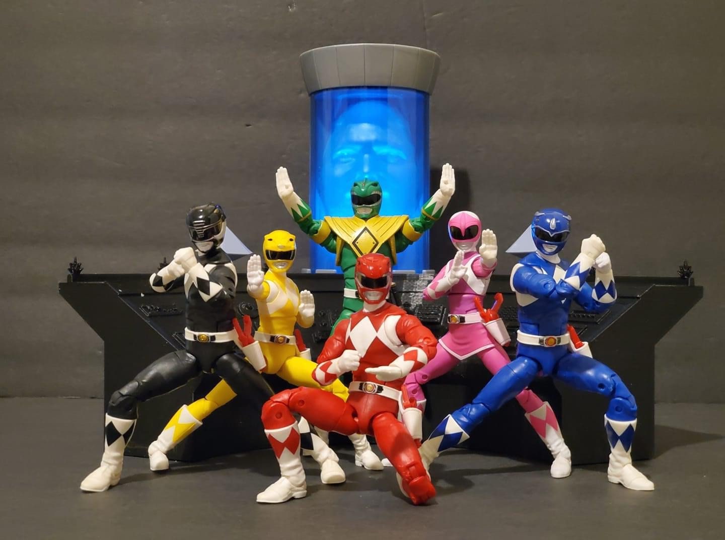 Mighty morphin power rangers lightning scale command centre consoles diorama set