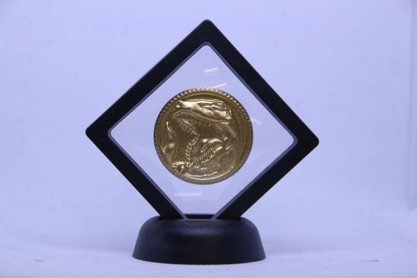 Power Rangers Replica Power Coin Red Ranger Tyrannosaurus Rex Legacy Gold