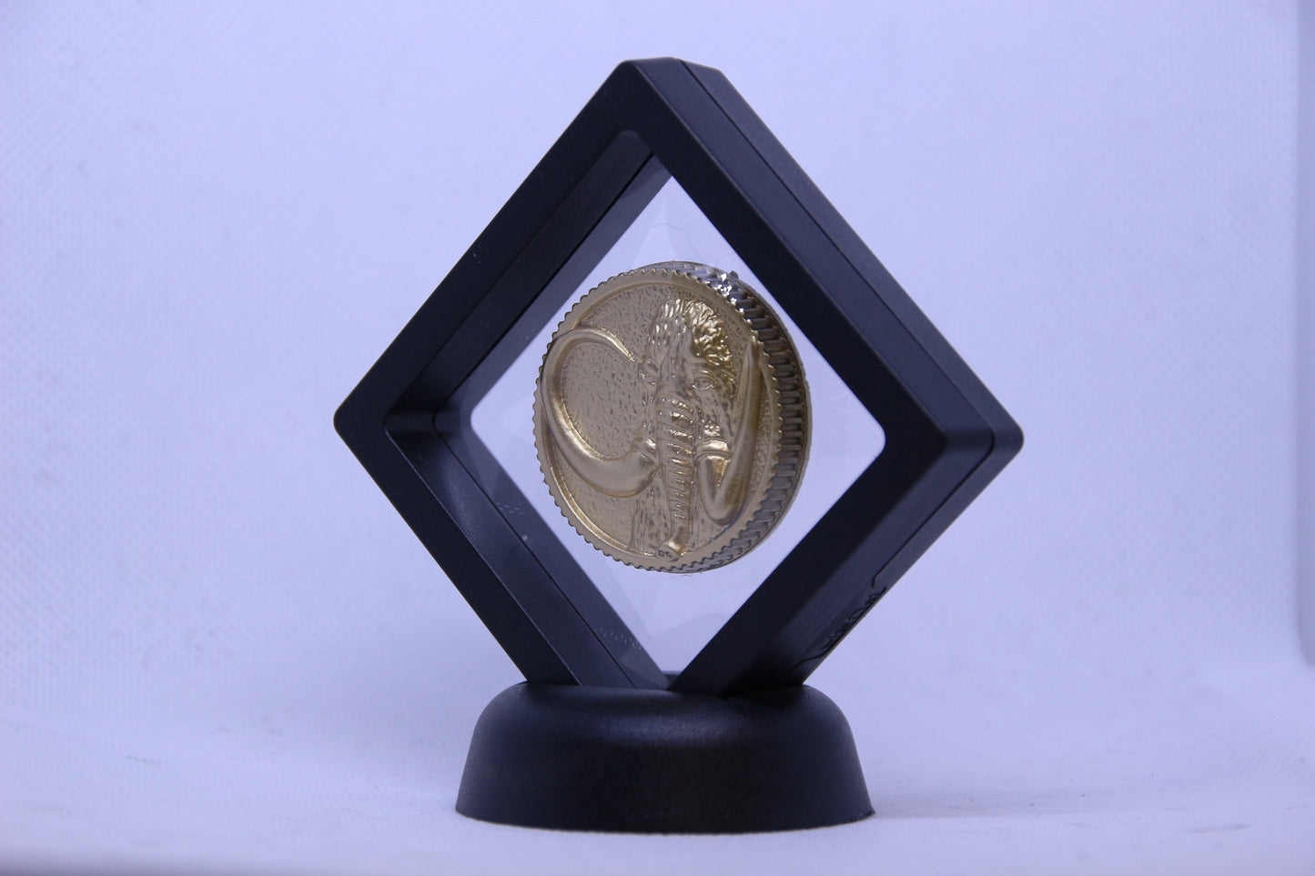 Power Rangers Replica Power Coin Black Ranger Mastodon Legacy Gold