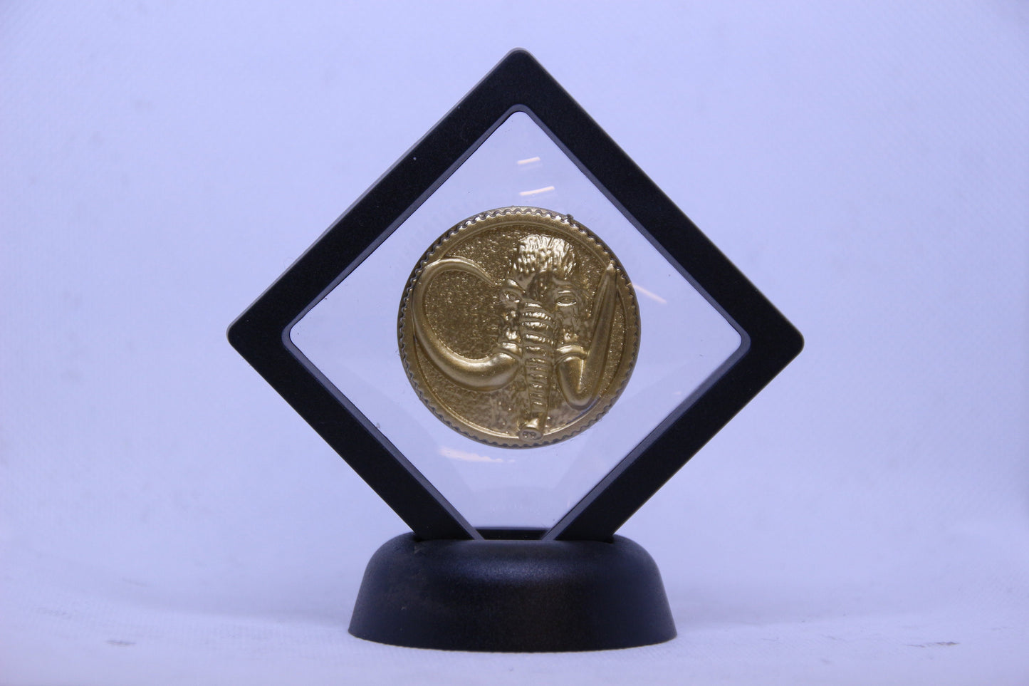 Power Rangers Replica Power Coin Black Ranger Mastodon Legacy Gold