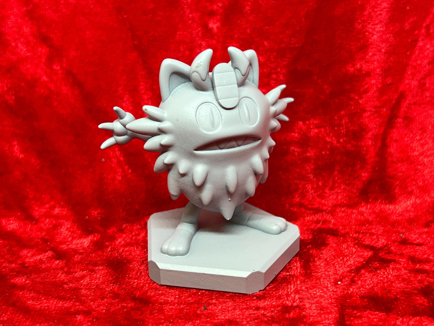 Pokemon #052 Meowth Galarian figure Grey TCG Statue