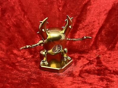 Pokemon #127 Pinsir Figure Gold Statue TCG