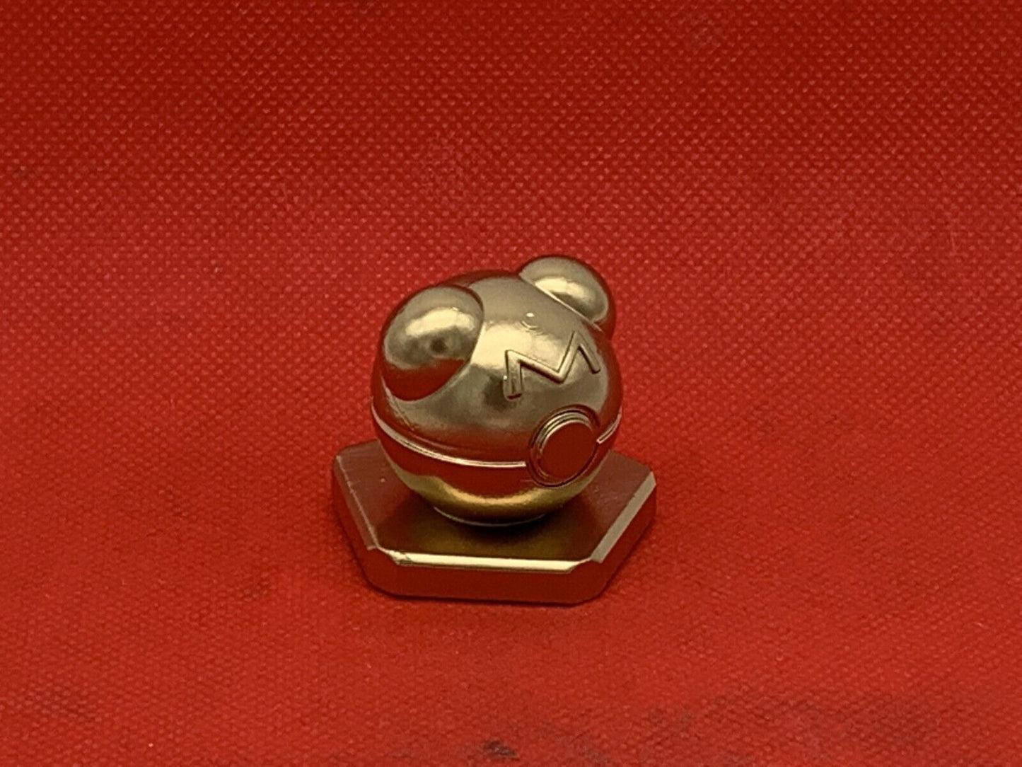 Pokemon Pokeball MasterBall figure statue Gold trophy statue
