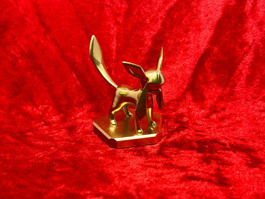 Pokemon #471 Glaceon figure Gold TCG Statue