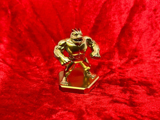 Pokemon #067 Machoke figure Gold TCG Statue
