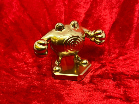 Pokemon #062 Poliwrath Gold TCG Statue