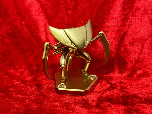 Pokemon #141 Kabutops figure Gold TCG Statue