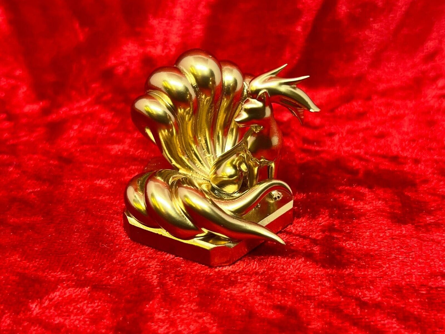 Pokemon #038 Ninetales Figure Gold TCG Statue