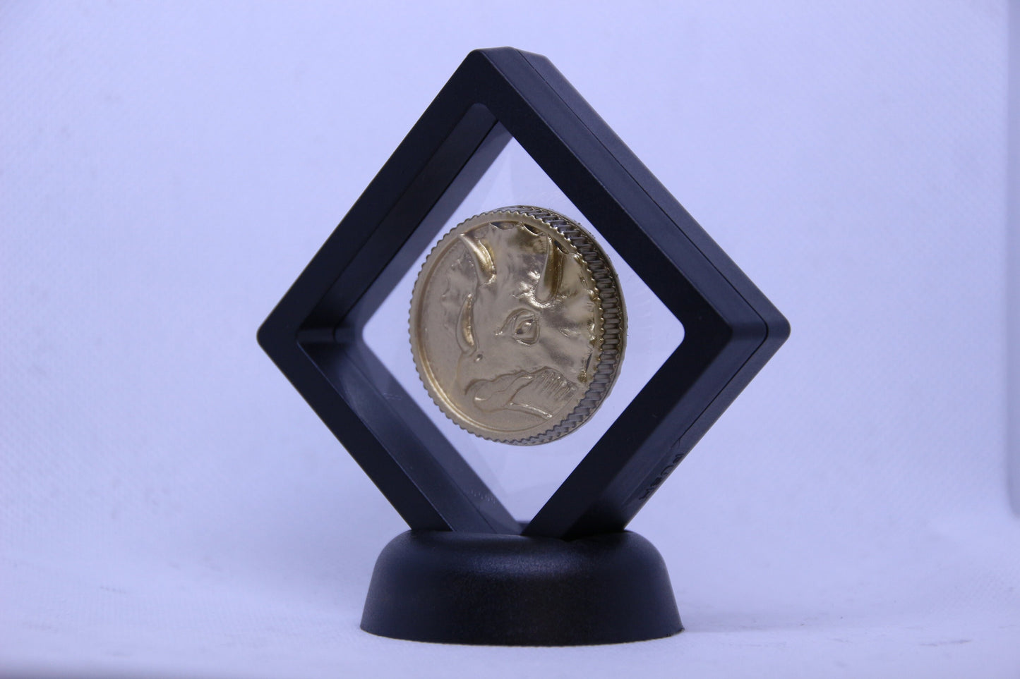 Power Rangers Replica Power Coin Blue Ranger Triceratops Legacy Gold