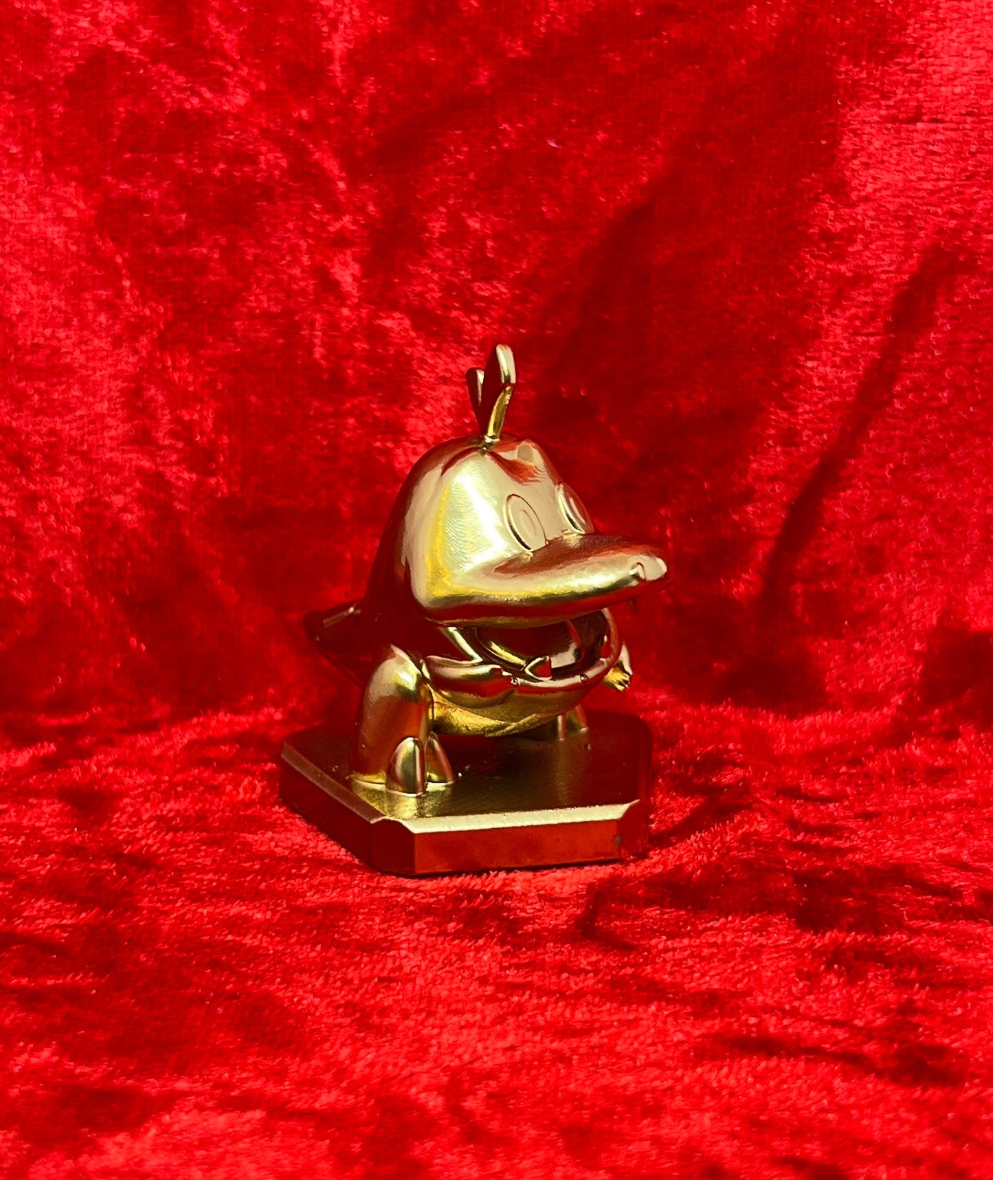 Pokemon #909 Fuecoco figure Gold TCG Statue